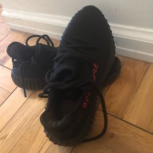 Black/red Yeezy Boost 350v2